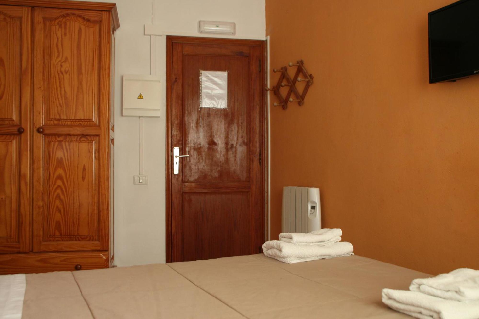 La Palma Hostel By Pension Central Фуэнкальенте-де-ла-Пальма Номер фото